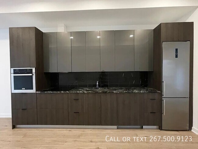 Photo - 1306 N Front St Unit 3H