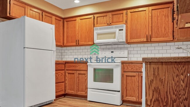 Photo - 2 BED & 2 BATH CONDO FOR RENT Unit 3