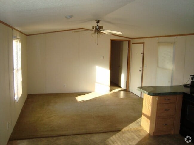Building Photo - 6122 Shreveport Hwy Rental