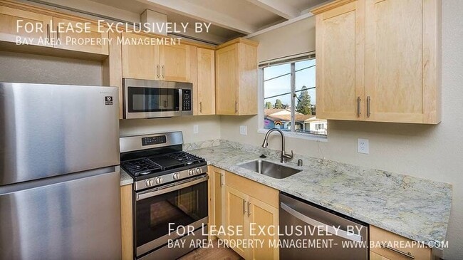 Building Photo - 286 Elm St Unit 8