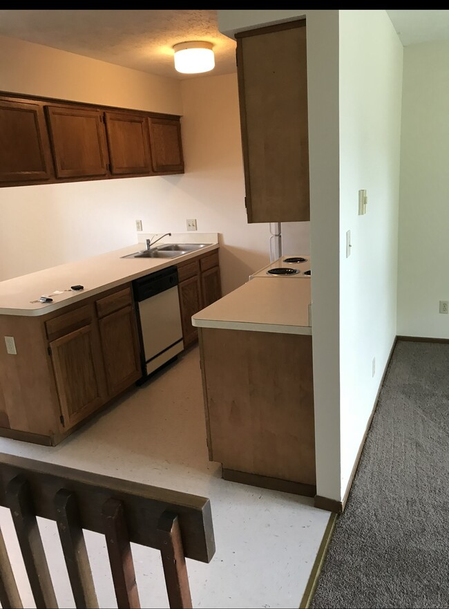 Photo - 1600 Athena Dr Townhome