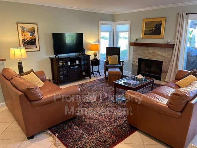 Photo - 1680 N Coast Hwy 101 Unidad #25