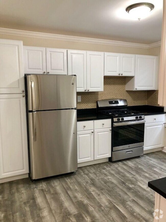 Building Photo - 1 bedroom in Chicago IL 60657 Unit 3S Rental