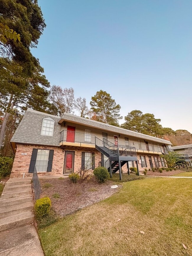 Building Photo - 1bed Condo in Central Longview