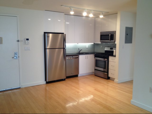 Photo - 175 SPENCER ST