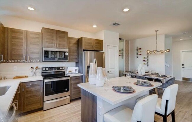 Photo - 2341 SE 11th St Townhome