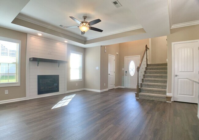 Photo - 425 Ayden Ln