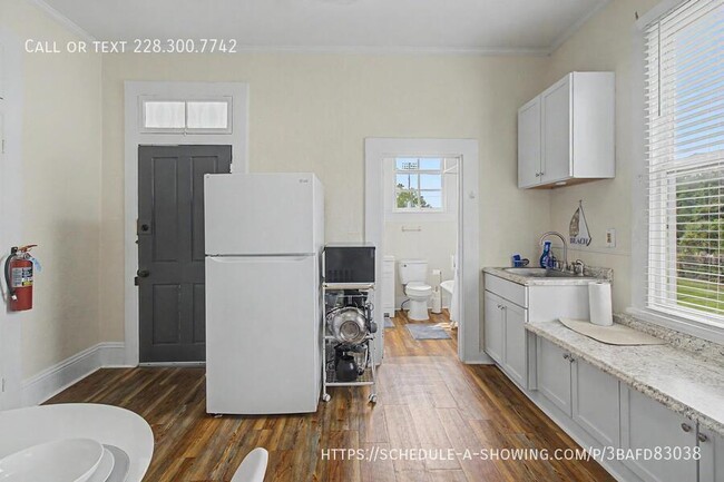 Photo - 129 Fayard St Unit 4