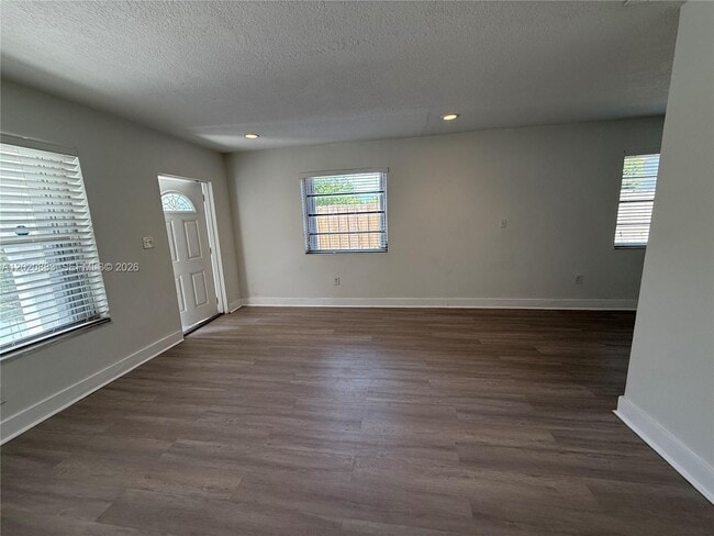 Photo - 1809 NW 33rd St Unit 1809