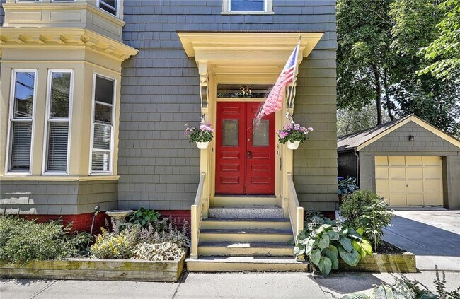 Photo - 35 Hammond St Unit 2