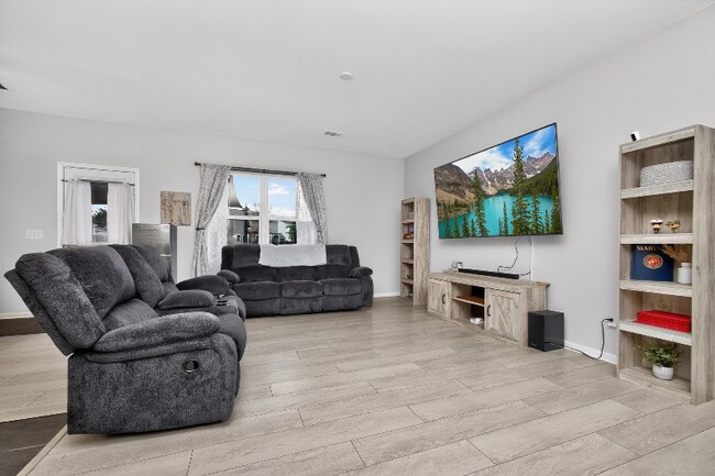 Photo - 29 Keowee Ln