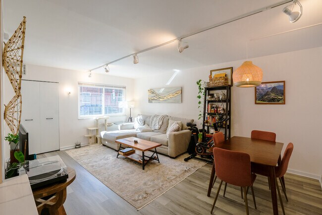 Photo - 525 S 13th St Unidad #A