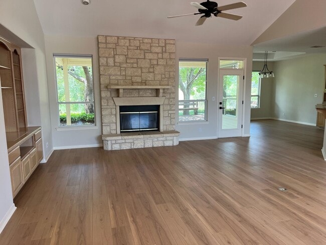 Photo - 804 Broken Arrow