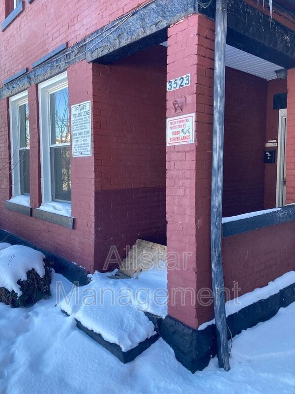 Photo - 3523 W 58th St Unidad Down