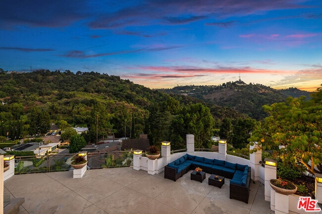 11470 Dona Evita Dr