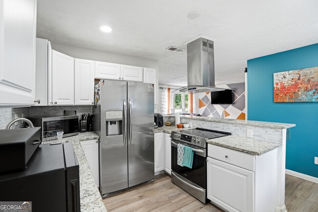 405 King Arthur Ct