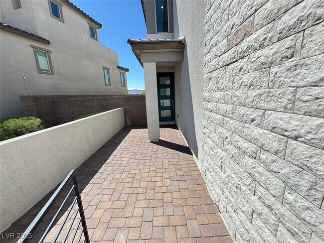 Photo - 11841 Dragontail Peak Ave