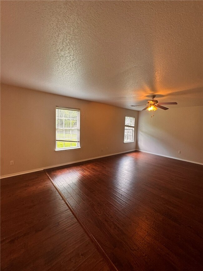 Photo - 11723 E Creek Ln