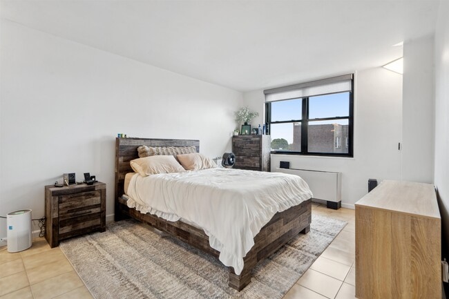 Photo - 380 Mountain Rd