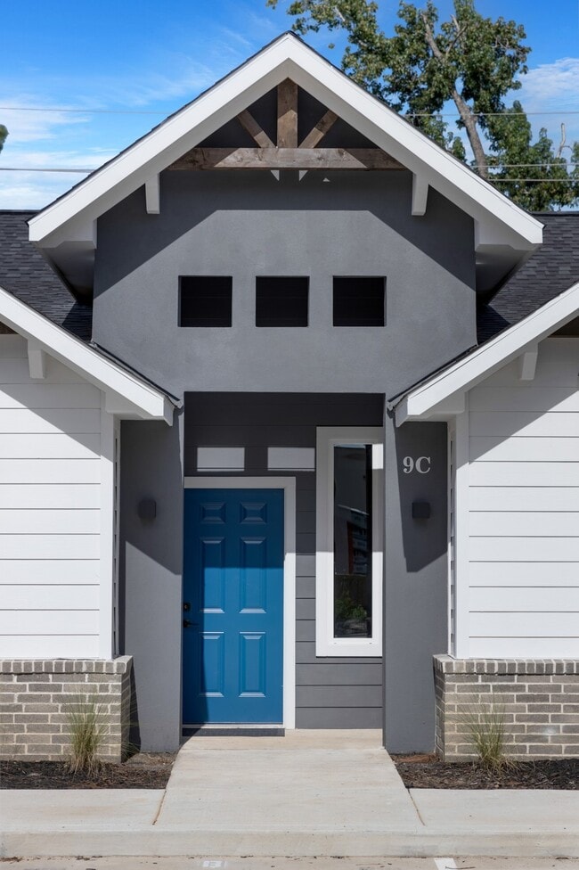 Photo - 10317 Lake Rd