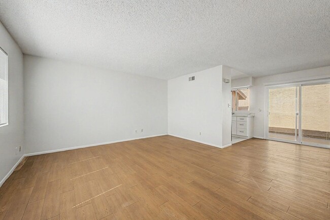 Photo - Remodeled 2 bedroom 2 bathroom