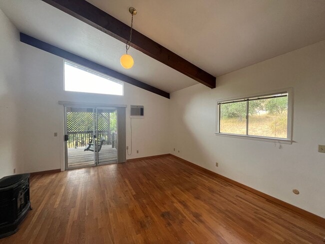 Photo - 886 Pine View Dr Unit House