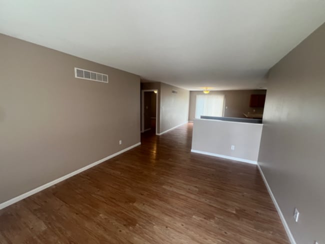 Photo - 425 Station Crossing Unit 427