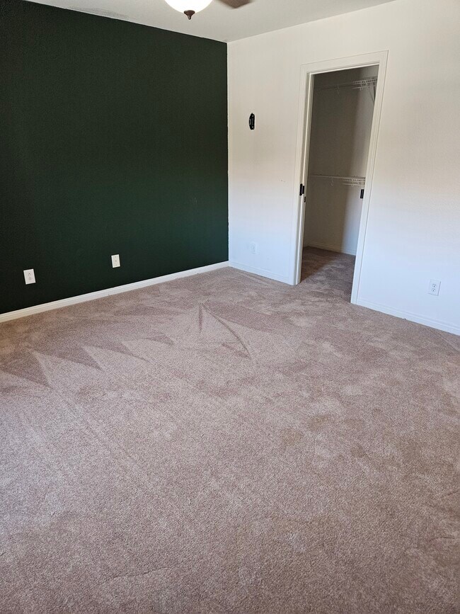 Photo - 7204 Mountain Den Ave House