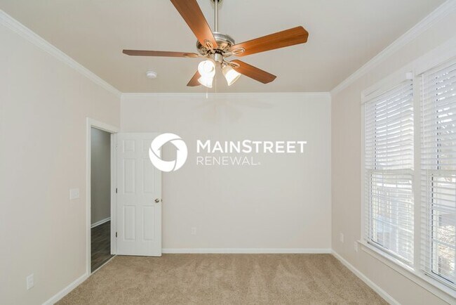 Photo - 3 Bedroom Pet-Friendly Home in RALEIGH, NC with Main Street Renewal