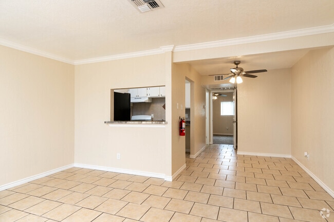 1BR, 1BA - 740SF