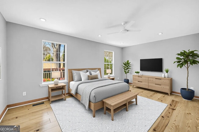 Photo - 106 Degrandis Ln NE