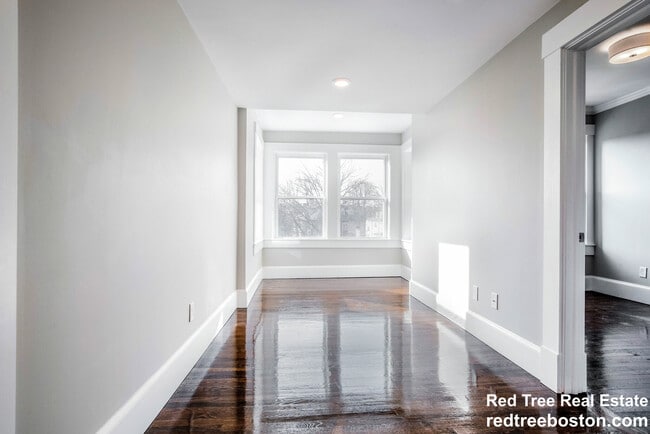 Photo - 59 Strathmore Rd Unit 1