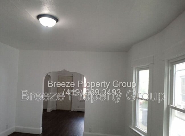 Photo - 422 Dexter St