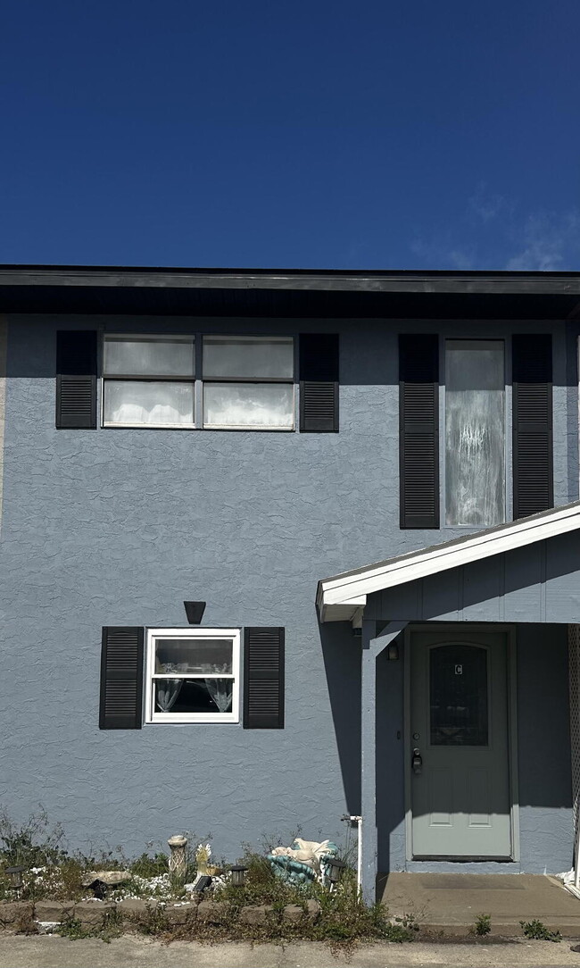 "Coastal Comfort Awaits: Charming 2-Bed Co... - "Coastal Comfort Awaits: Charming 2-Bed Co... Apartment