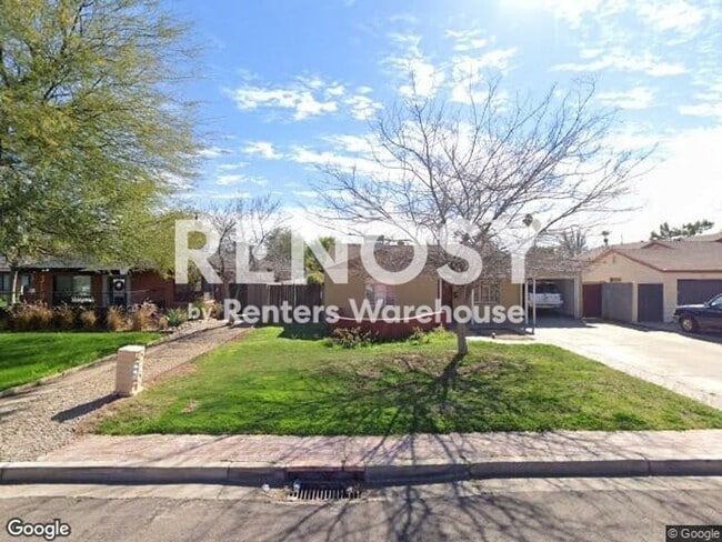 Photo - 325 W Highland Ave