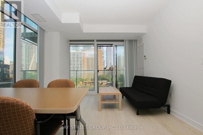 Photo - 50 Wellesley St E Unit 1002