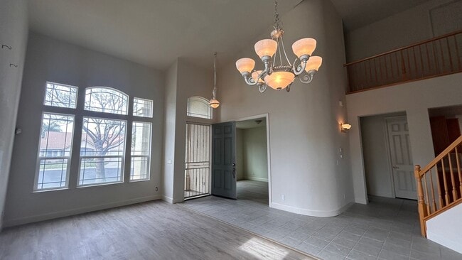 Photo - 1812 Vanowen Ct