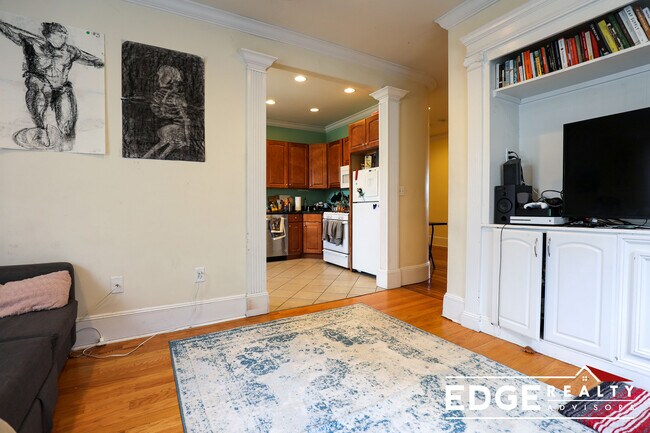 Photo - 18 Sutherland Rd Unit 2