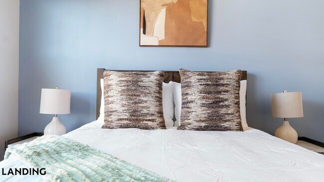 Photo - 49 Boulevard SE Unidad C-527