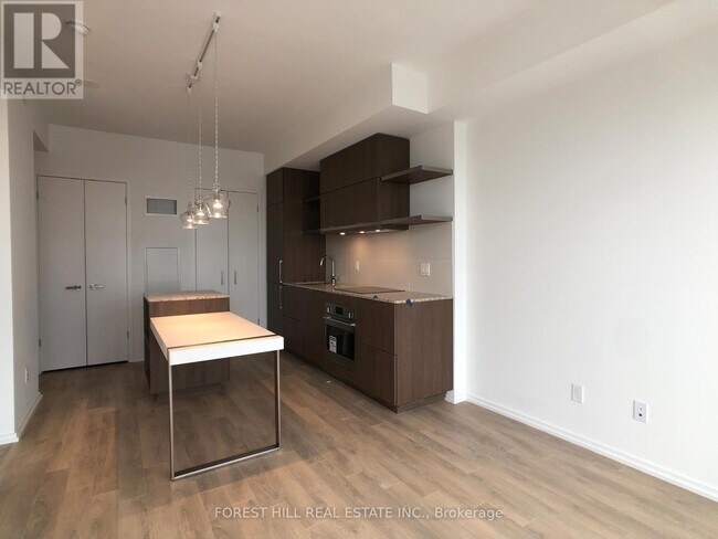 Photo - 197 Yonge St Unité 5301