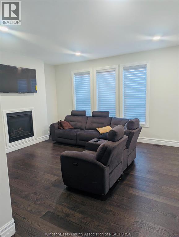 Photo - 1584 Bowler Dr