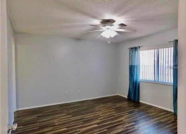 Photo - 107 Shady Oak Dr