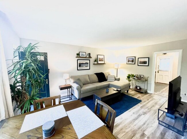 Photo - 1500 S Barton St Unit 592