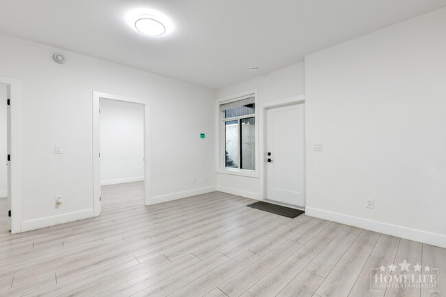 Photo - Bright 2 Bedroom Legal Basement Suite | Utilities Included | Prime Delta Location Unit Basement