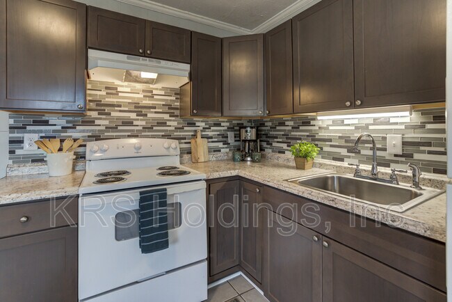 Photo - 4119 Richmond Hwy Unit 4119