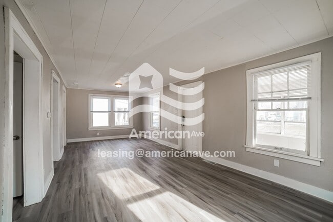 Photo - 1117 Woodlawn Ct