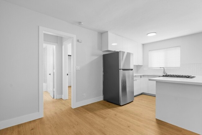 Photo - 3167 Landis St Unidad 2