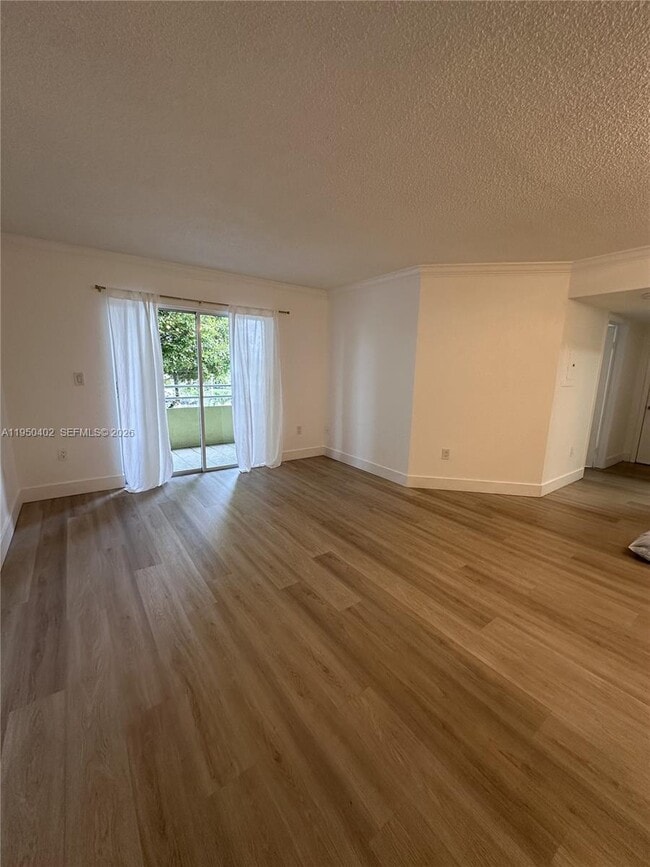 Photo - 10795 SW 108th Ave Unit 304