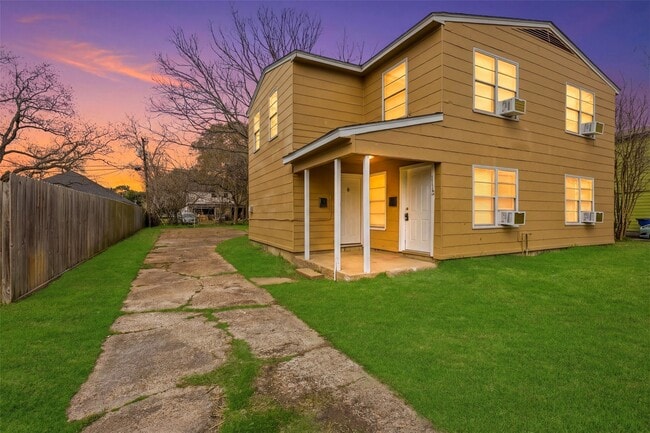 Photo - 1112 1st Ave N