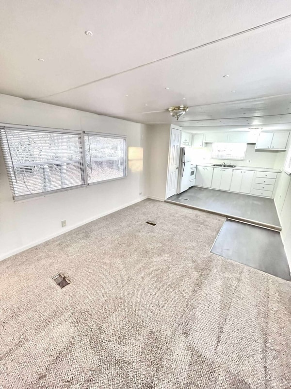 Photo - 400 Ball Park Rd